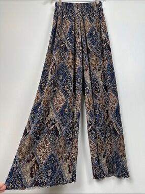 58. Vintage pleated wide leg boho pants